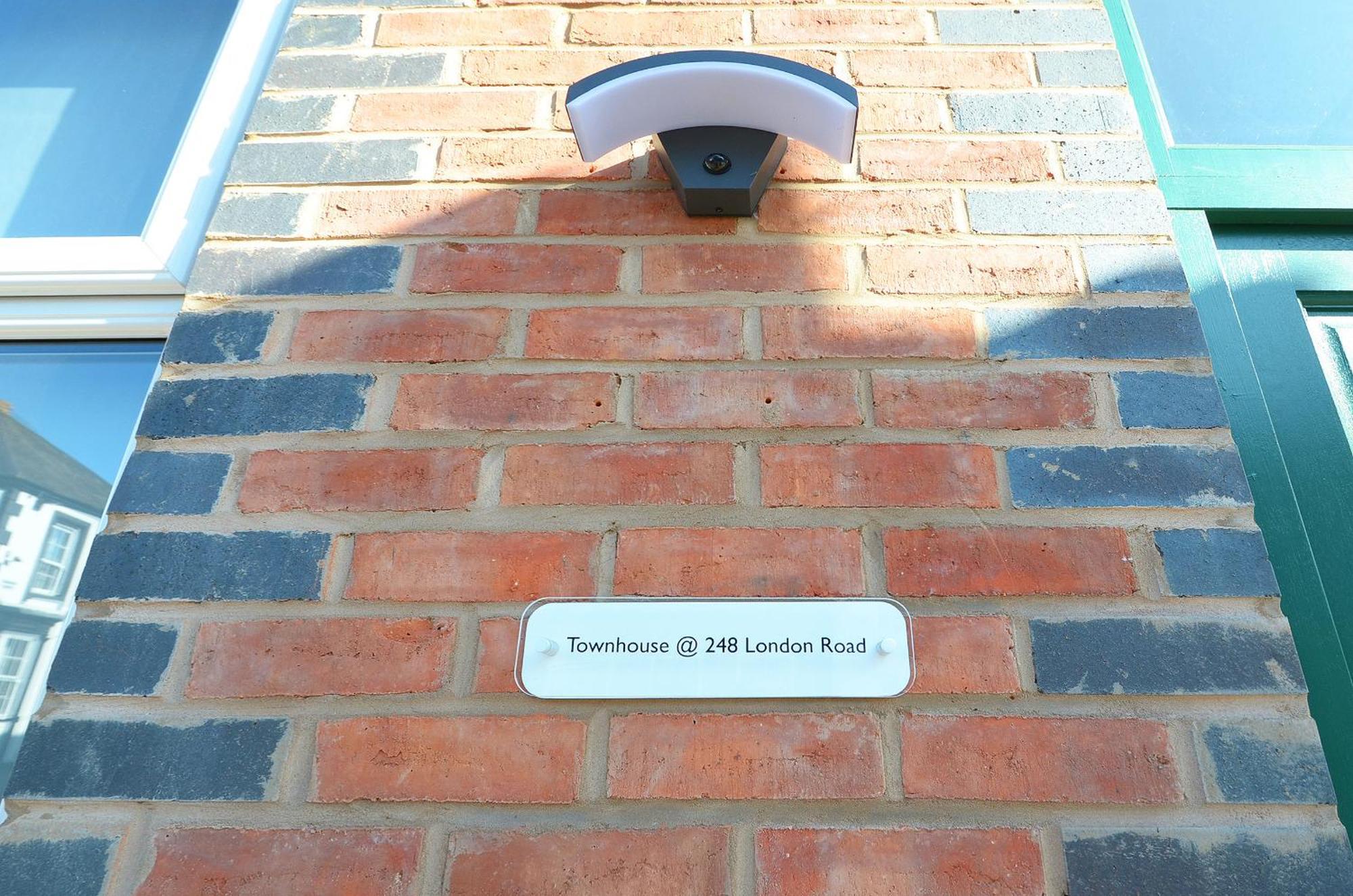 Townhouse Plus @ London Road Stoke Exterior foto
